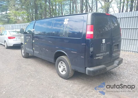 2014 Chevrolet Express 2500 Work Van z USA, uszkodzony, nr VIN 1GCWGFCA1E1208239